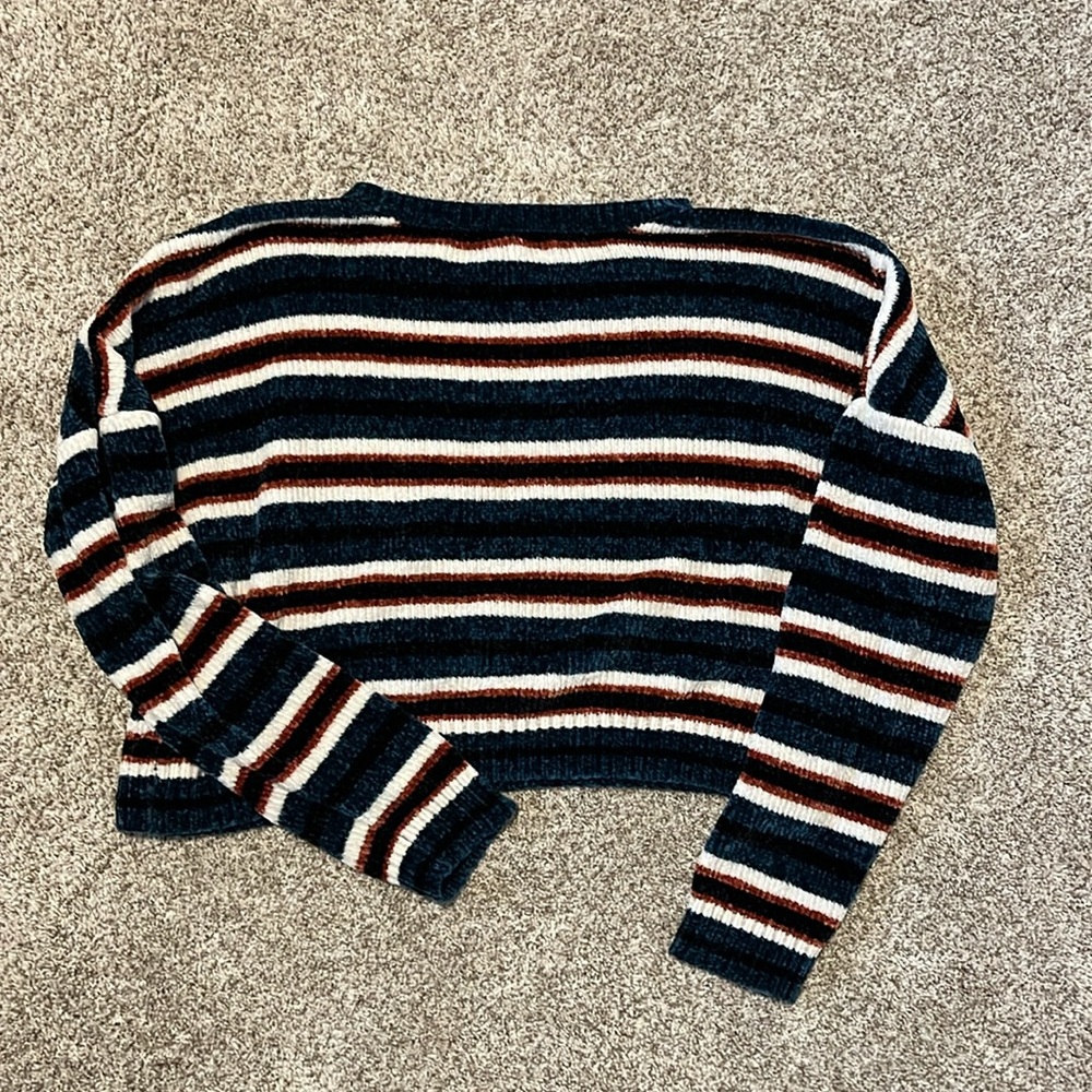 Volcom Cropped Sweater - Picture 5 of 5